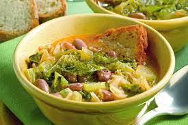 Preparazione della crema di verza. Zuppa Di Fagioli E Verza Piatto Tipico Bresciana Brescia A Tavola C Ricette