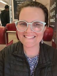 Mommas! Looking for something fun to do during the week?!? Rent my pool!!  $20-25/hr, 10 people max (negotiable too) grab a friend and a couple of  kids and spend the afternoon at