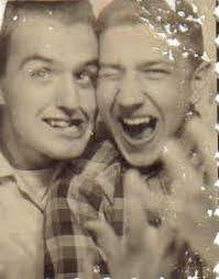 Kenneth Bracey's Instagram, Twitter & Facebook