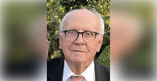 Dale Nicholson's Instagram, Twitter & Facebook