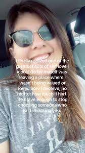 Julia Leal (@julialeal68)