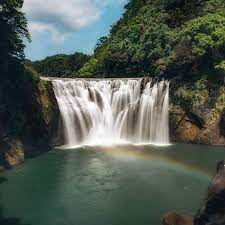 new the 10 best travel ideas today with pictures 十分瀑布拍起來很仙境的地方實際上周圍一堆遊客啊直幅的就丟限時動態了雖然感覺畫質被ig壓爛了要當桌布什麼的直接長按畫面截圖就好不用再分享限時標記什麼的