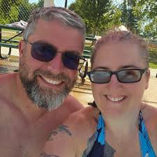 Shot a doe this morning and this crazy 4 point that's been hanging around  walked up to her 30 seconds later and hung around for Alan hour..