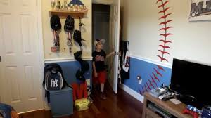 Dartboard and basketball themed boys bedroom. Round321 Baseball Decal Installation Baseball Theme Bedroom Decor Youtube
