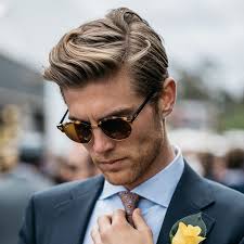 Mittellange Haare Manner Stylen Tipps Seitenscheitel Hairstyles Hair Maenner Einfache Frisuren Mittellang Manner Frisuren Lange Frisuren Fur Manner