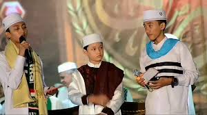 Selamat hari lahir merupakan aplikasi untuk ucapkan selamat hari lahir kepada sesiapa sahaja dengan ucapan yang menarik dan berguna. Ucapan Selamat Ulang Tahun Yang Ajiibbb Dari Azmi Ahkam Dan Sayyid Alwi Youtube