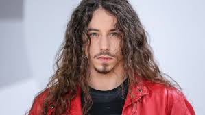 On 12 may 2016, szpak represented poland at the eurovision song contest 2016 in stockholm, sweden with the song color of your life. Michal Szpak W Zalobie Nie Zyje Renata Nektarowska