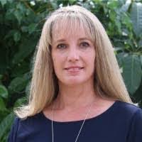 Angela Noland's Instagram, Twitter & Facebook