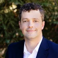 Janice Cummins's Instagram, Twitter & Facebook