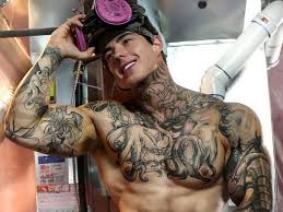 I wear thongs because theyre comfortable and it doesnt make me less of a  man - Daily Star HD phone wallpaper