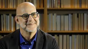 10 auteurs qui maîtrisent l'art du suspense