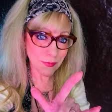 Happy Good Friday folks! We hope you all have a lovely long weekend and get  to indulge in a chocolate or two! Remember no classes today or Monday but  classes run on