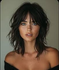 Tamara Estrada's Instagram, Twitter & Facebook