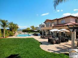 Khloe Kardashian S Mansion In Tarzana Ca Bought With Lamar Odom Back In 2009 Celebrity Houses Celebrity Homes For Sale Jenner House