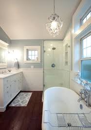 80 Primary Bathrooms With Chandelier Lighting Photos Small Bathroom Remodel Traditional Bathroom Bathroom Design