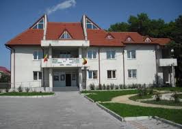 Primăria Comunei Poiana Lacului Angajează