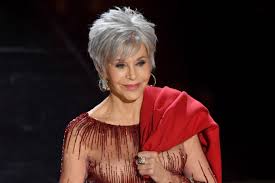 Jane fonda attends the 2019 lo maximo awards at the jw marriot at l.a. Oscars 2020 Jane Fonda Debuted Gray Hair Allure