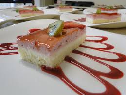 Copyrights Unknown La Nouveaute De L Oree Des Bois Un Bavarois Citron Framboise Sur Un Biscuit Croquant A La Noix De Coco Food Eat Desserts