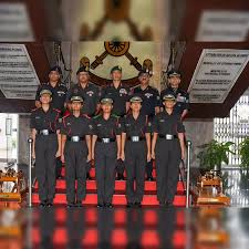 women Army officers commissioned ...