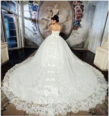 I Love The Detailing On The Back Of This Wedding Dress Princess Wedding Dresses Princess Wedding Gown Wedding Dresses Vintage Princess