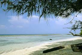 Banyak yang bilang, kawasan ini adalah tempat terindah di ujung barat pulau jawa. Pantai Anyer Dan Carita Jadi Tempat Favorit Rayakan Pergantian Tahun Republika Online