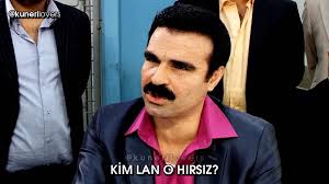 Hoşlandığım kızın yanında birini görmüşümdür.