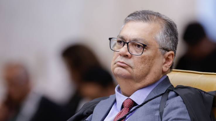 Dino intima presidentes de 21 partidos para explicar destinação de emendas | CNN Brasil