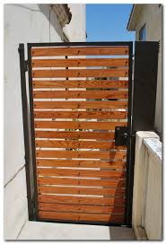 50 Classic Wooden Gates Will Make Your Home Look Great Tor Design Holztur Holzzaun