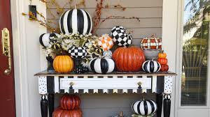 These easy handmade crafts, including fall wreaths, thanksgiving decorations, tabletop ideas, and more, can add a festive touch to your space both indoors and out. Halloween Decor Goes Beyond Frightful