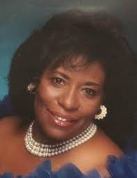 Selena Sampson's Instagram, Twitter & Facebook