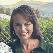 What are some good wine deals in Charleston?