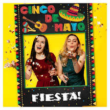 Decorating the table for a cinco de mayo celebration | decoraã§ã£o. Amazon Com Mexican Fiesta Party Photobooth Frame Cinco De Mayo Decorations Mariachi Hat Fiesta Party Photo Props Handmade Party Supply Photo Booth Size 24x36 48x36 Handmade