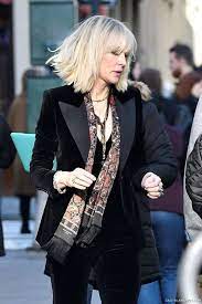 Last night, the film's stars, including cate blanchett, sandra bullock, rihanna, mindy kaling, sarah paulson, helena bonham carter, anne hathaway, and awkafina. Cate Blanchett S Ocean S 8 Wardrobe That S It That S The Post Fashion Style Cate Blanchett