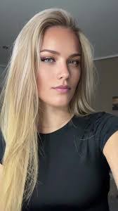 Brandy Wolf's Instagram, Twitter & Facebook