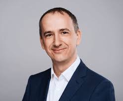 Damian Jamroz's Instagram, Twitter & Facebook