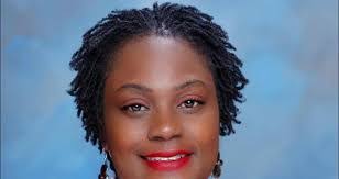 Kim Hix's Instagram, Twitter & Facebook