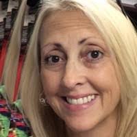 Dana Shook's Instagram, Twitter & Facebook