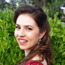 Kathryn Loomis's Instagram, Twitter & Facebook