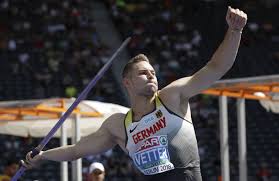 Er ist leicht angeschlagen und will in sachen olympia nichts riskieren. Olympia Tokio 2021 Das Ist Speerwurf Gold Favorit Johannes Vetter