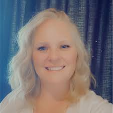 Melissa Pentz's Instagram, Twitter & Facebook