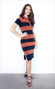 According to scientists, horizontal stripes can make you look thinner. How To Wear Horizontal Stripes Self