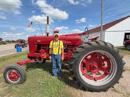 Image result for Tractor Vermilion 1972 Tractor