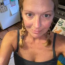 What other books by Kristen Hannah are recommended?