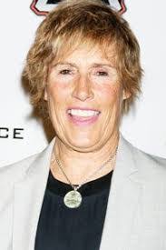 Diana Sneed's Instagram, Twitter & Facebook