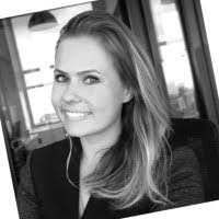 Aneta Clark's Instagram, Twitter & Facebook