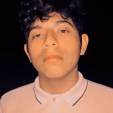 Circula en redes sociales que ni a salido a circular por nuestras calles y  que ya trae la marca más cancunense del mundo.😅 ¡Afortunadamente no es  verdad! y seguramente alguién decidió hacer