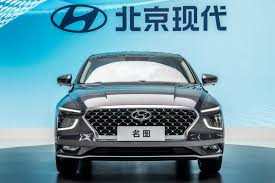 19 feet 4 inches 17 miles 13 yards 2 feet 5 pounds 7 ounces 3 tons 5 hundredweights 2 stones etc. New Hyundai Mistra Bows In China With Electric Variant That Can Travel 323 Miles Carscoops