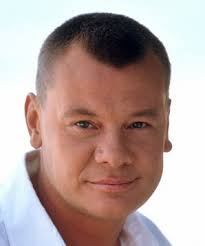 Первые намеки на творческие способности мальчик проявляет в детстве. Vladislav Galkin Vladislav Galkin Filmografiya Foto Biografiya Akter Akter Dublyazha