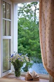 The Sun House Zimmer Mit Aussicht Dekor Offenes Fenster