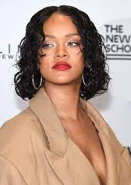 How To Master The Wet Hair Look Without Dousing Your Head In Water Wet Look Hair Wet And Wavy Hair Curly Hair Styles